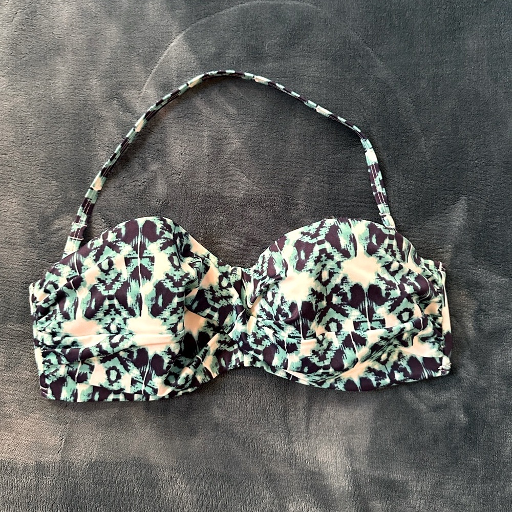 Victoria's Secret Blue and Cream Bikini Top